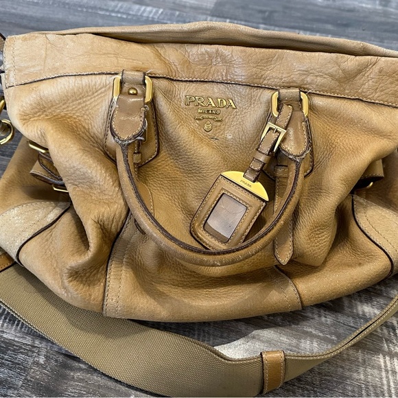 Prada Milano leather zipper tote/crossbody, well loved but lots of life left - Picture 11 of 16